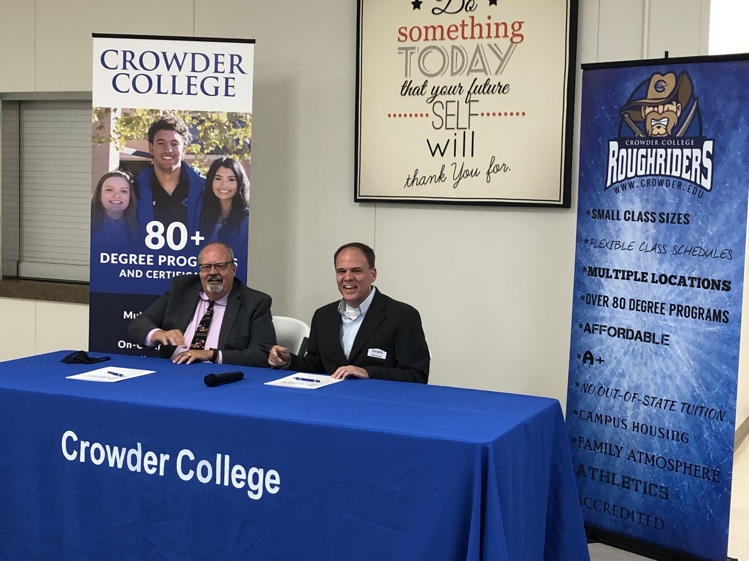 (L-R): Dr. Glenn Coltharp, President, Crowder College & Matt Proctor, President, Ozark Christian College